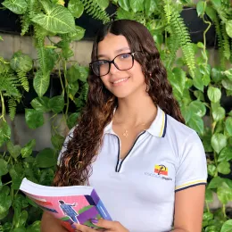 Aluno do Ensino Médio Prisma